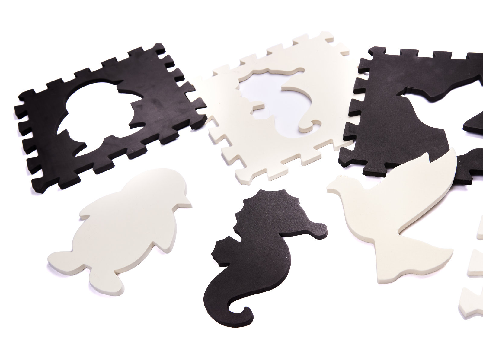 Puzzle-piankowe-mata-dla-dzieci-25el-czarno-biale-863881