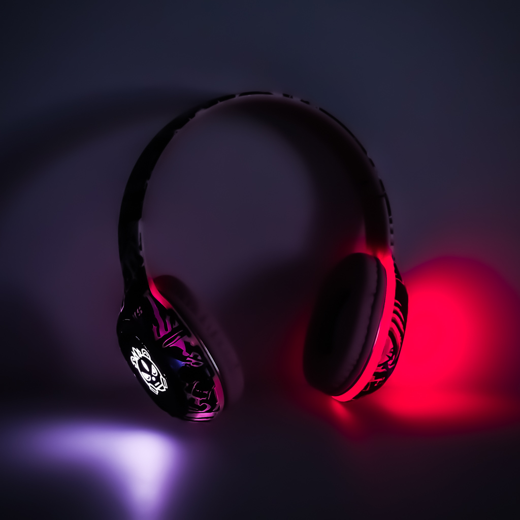 Sluchawki-bezprzewodowe-nauszne-Bluetooth-Gaming-Sport-rozowe-174161