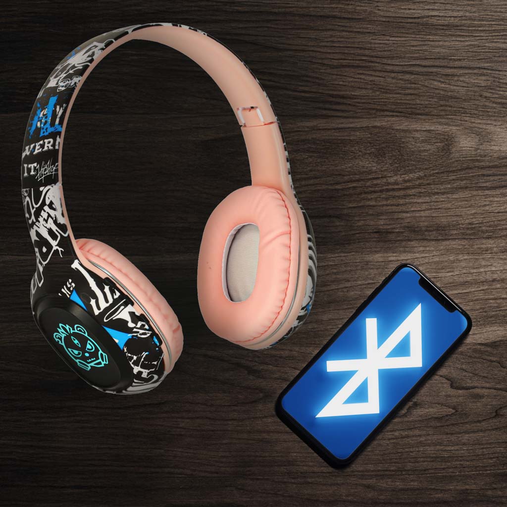 Sluchawki-bezprzewodowe-nauszne-Bluetooth-RGB-Gaming-Sport-200mAh-rozowe-177501